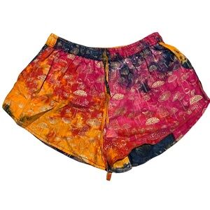 NWOT Hand-Painted Tie-Dye Mushroom & Butterfly Shorts – OS